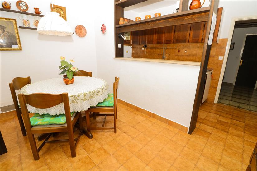 Lägenhet A1, för 5 personer