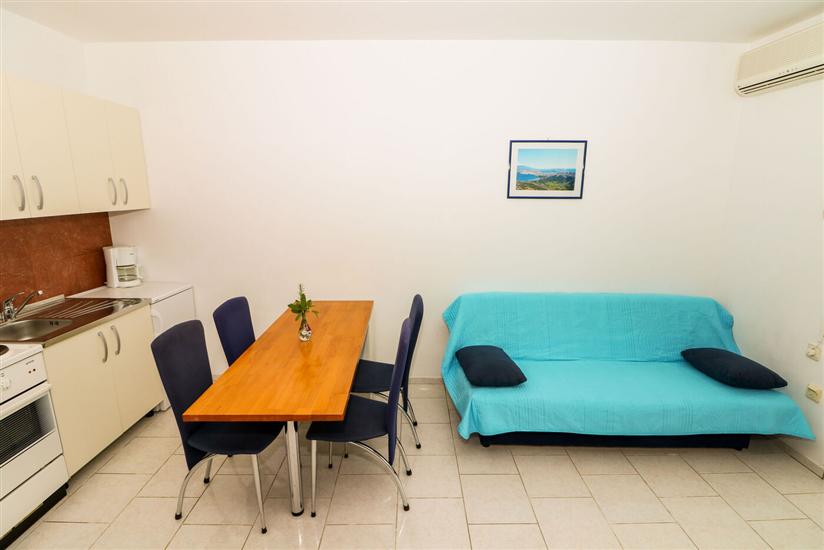 Apartment A1, for 3 persons