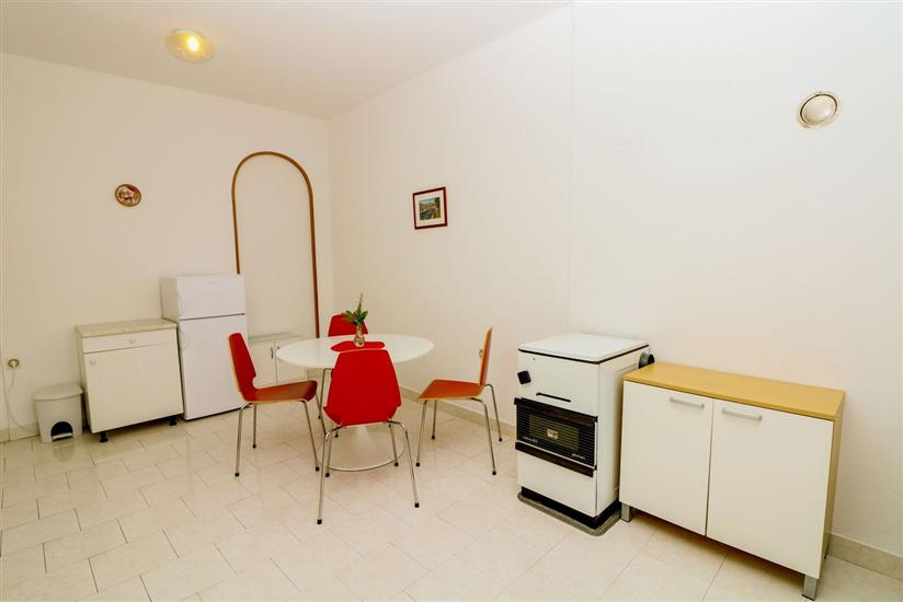 Apartment A2, for 3 persons