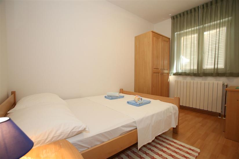 Apartment A1, for 5 persons