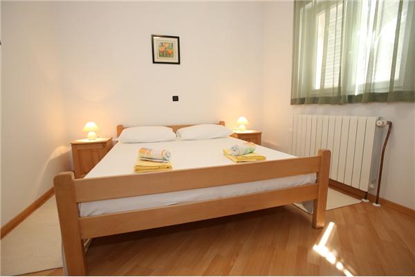 Apartment A1, for 5 persons