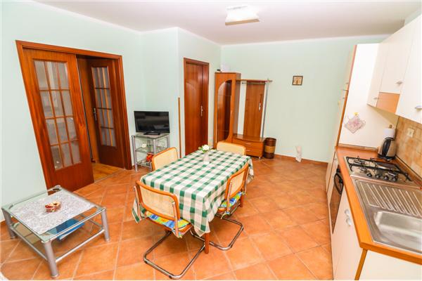 Apartment A1, for 5 persons