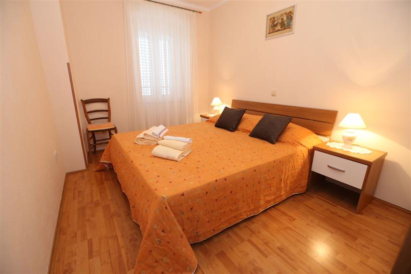 Apartment A1, for 5 persons