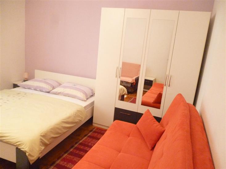 Apartment A2, for 6 persons
