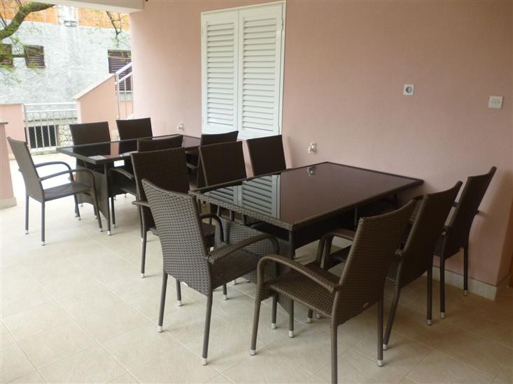 Apartment A2, for 6 persons