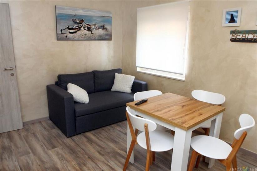 Apartment by Umag sea