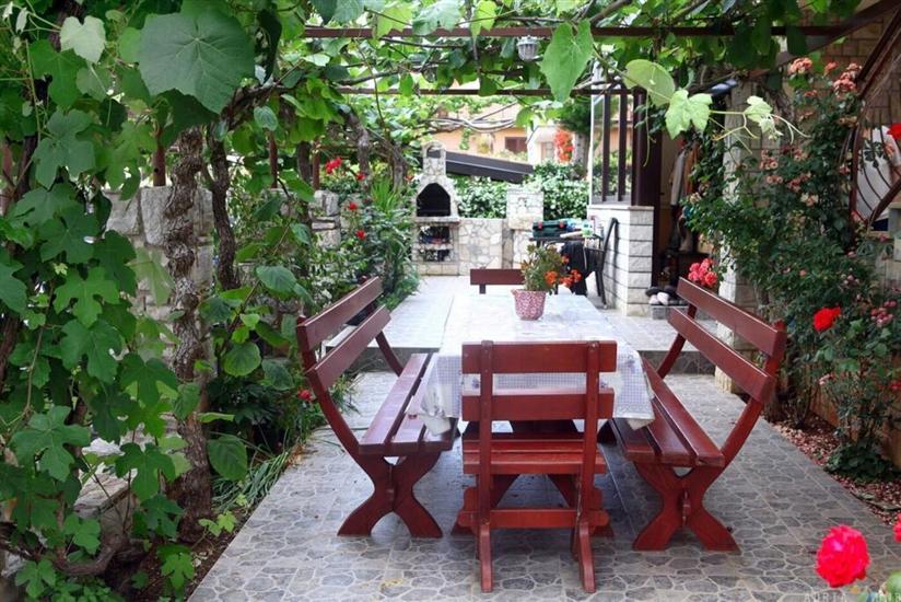 Apartment by Umag sea