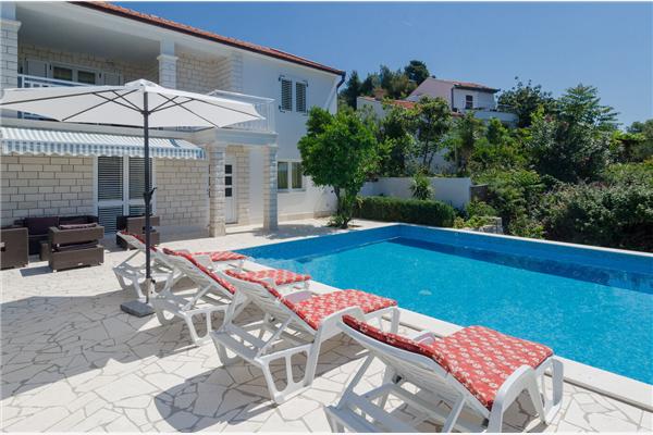 House K1, for 9 persons