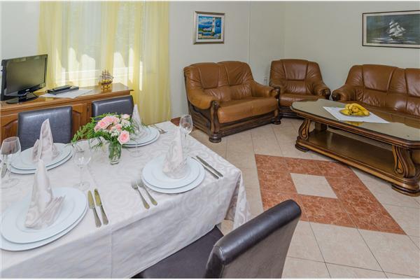 House K1, for 9 persons