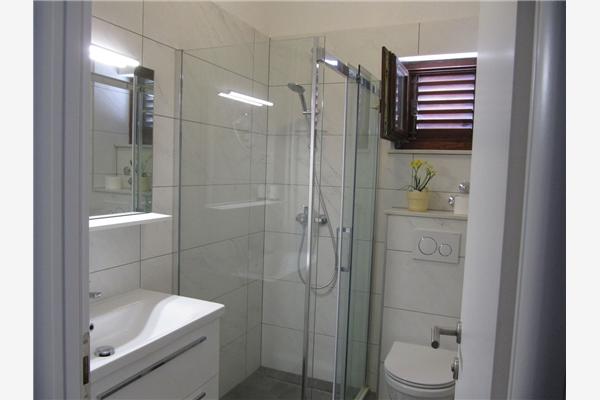 Room S3, for 3 persons