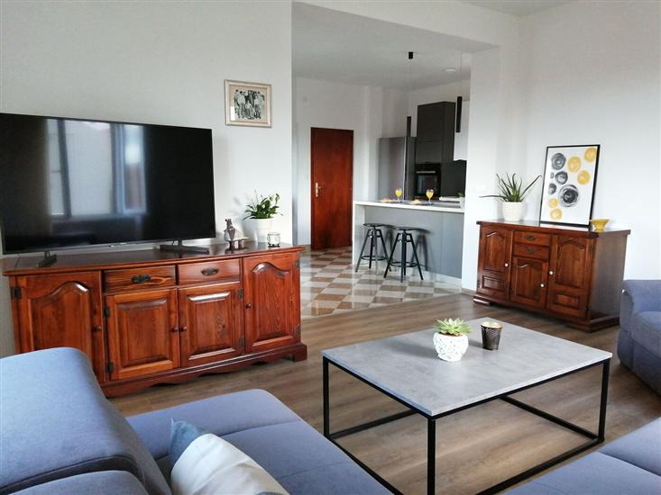 Apartment A1, for 6 persons