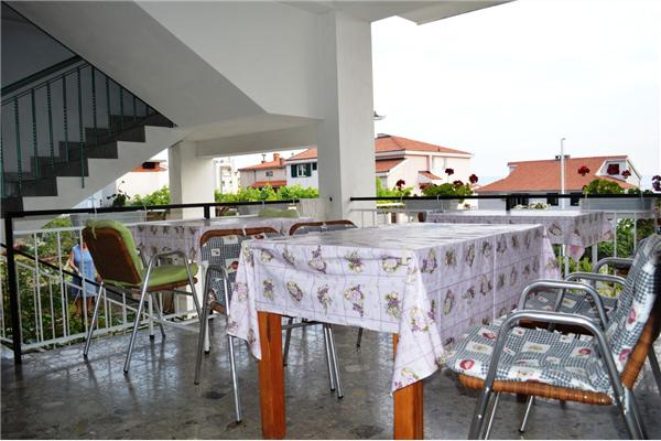 Apartment A2, for 7 persons