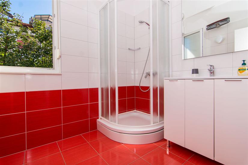 Apartment A1, for 8 persons