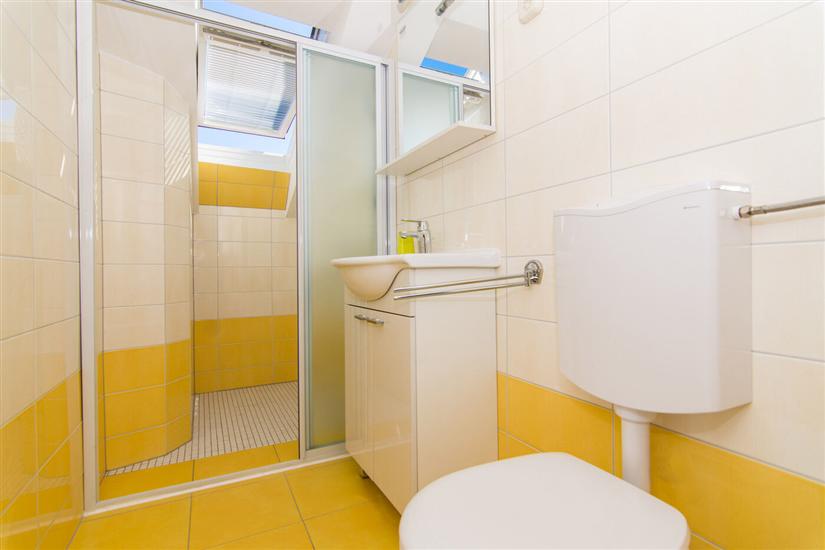 Apartment A1, for 8 persons