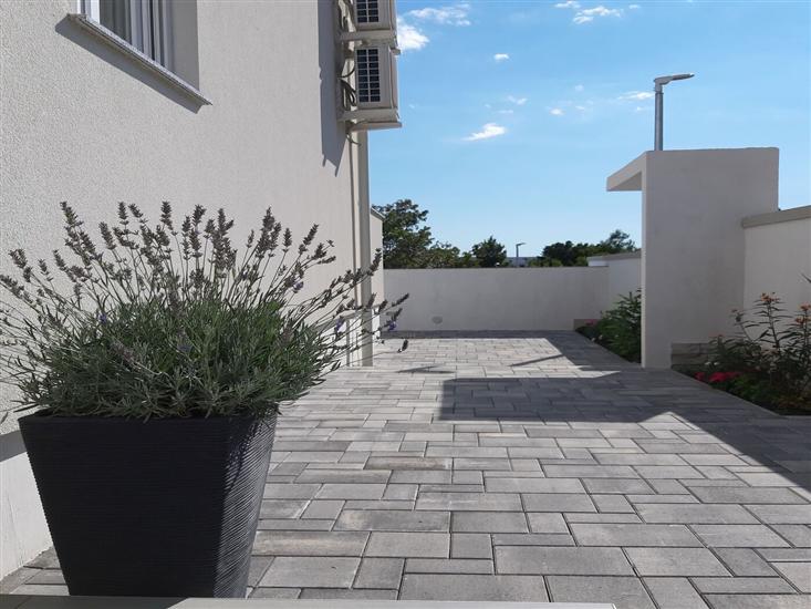 Апартаменты Grandevista-with swimmingpool