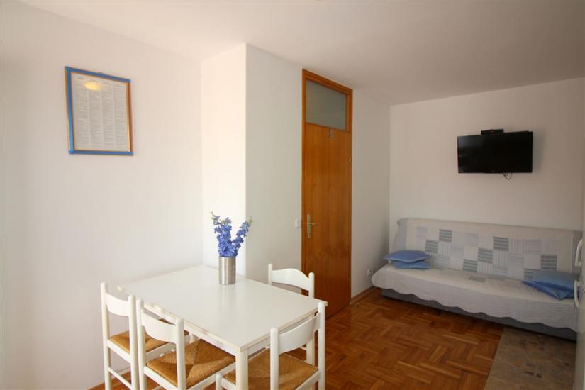 Apartment A1, for 5 persons