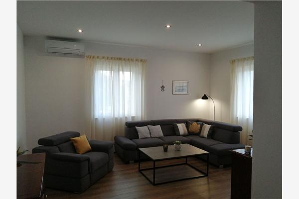 Apartment A1, for 6 persons