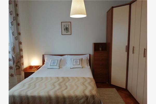 Apartment A1, for 6 persons