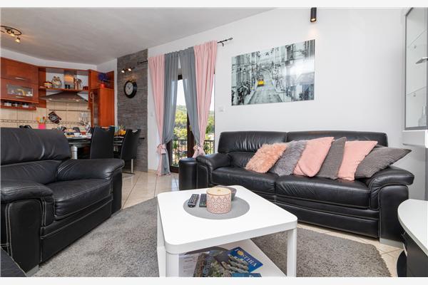Apartment A1, for 6 persons