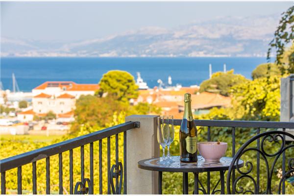 Apartment A1, for 6 persons