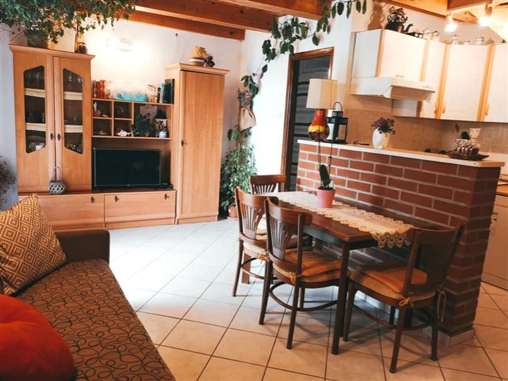 Apartment A1, for 5 persons