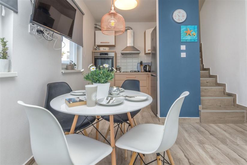 House K1, for 8 persons