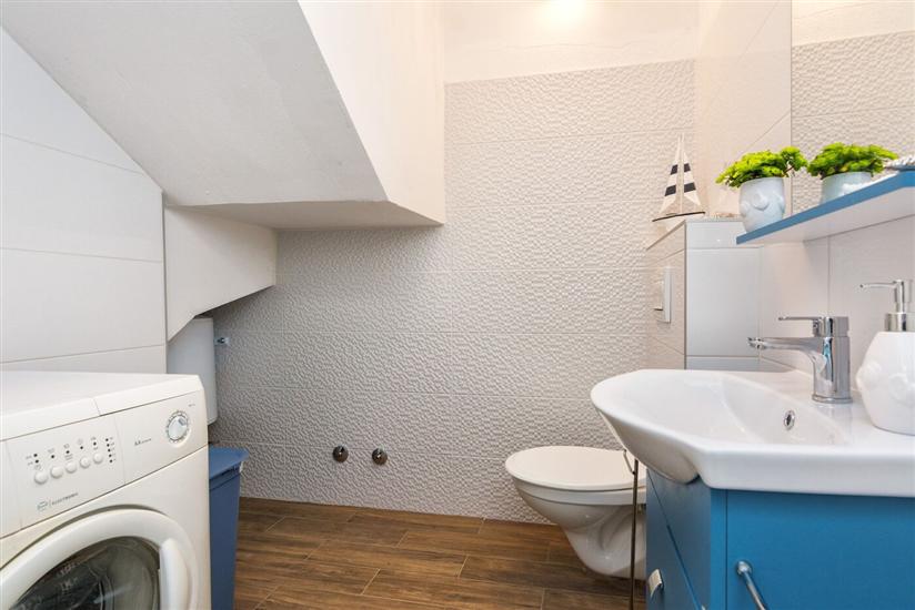 House K1, for 8 persons