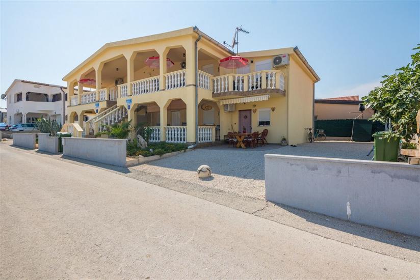 Apartmaji Delic Pejic