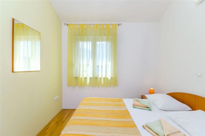 Apartment A2, for 8 persons