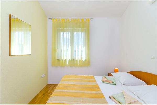 Apartment A2, for 8 persons