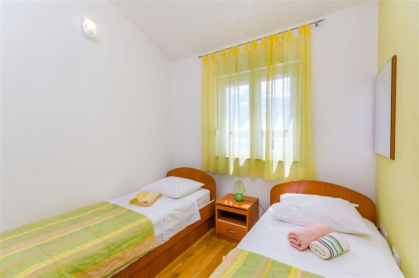 Apartment A2, for 8 persons