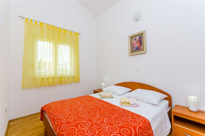 Apartment A2, for 8 persons