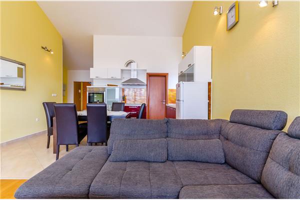 Apartment A2, for 8 persons