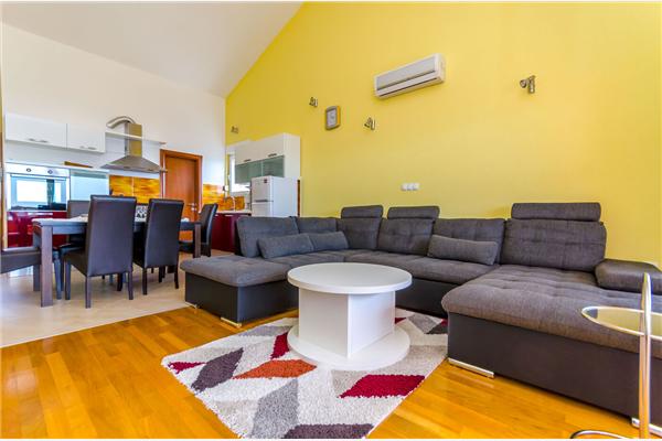 Apartment A2, for 8 persons