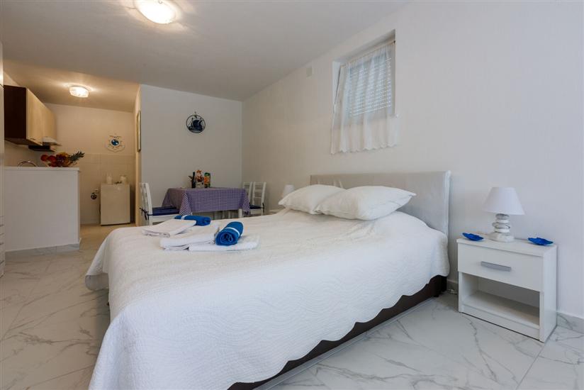 Apartment A1, for 3 persons