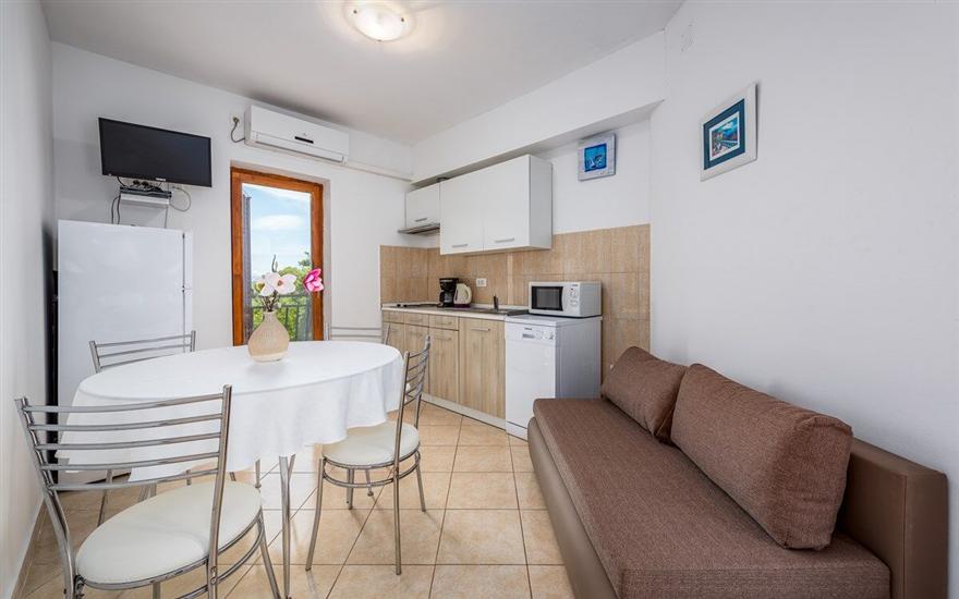 Apartment A6, for 4 persons