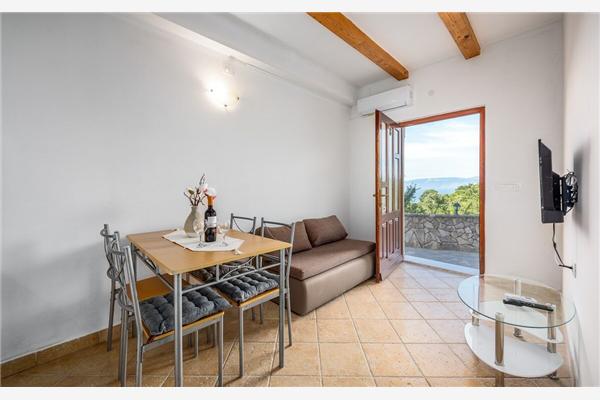 Apartment A8, for 3 persons