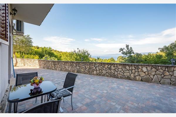 Apartment A8, for 3 persons