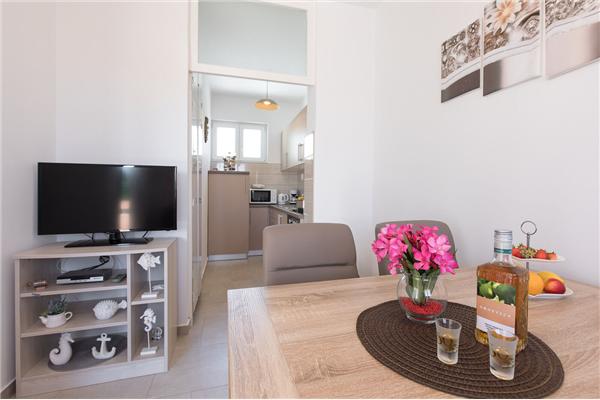 Apartment A1, for 5 persons