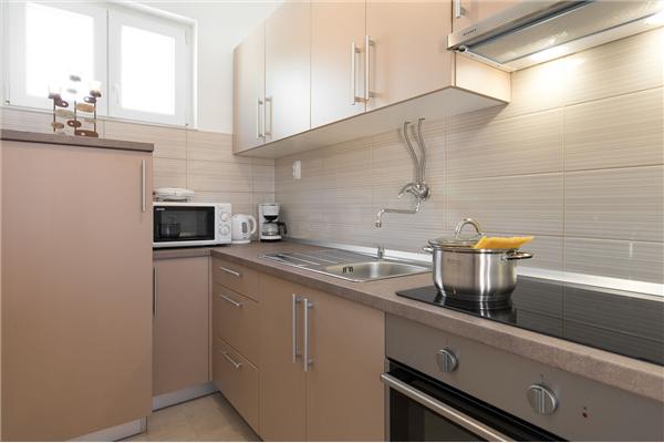 Apartment A1, for 5 persons