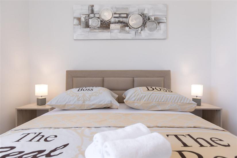 Apartment A1, for 5 persons