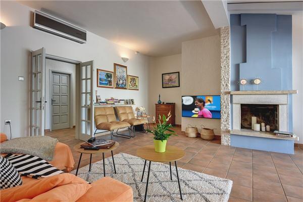 House K1, for 10 persons