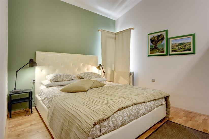 House K1, for 10 persons