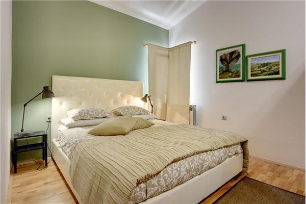 House K1, for 10 persons