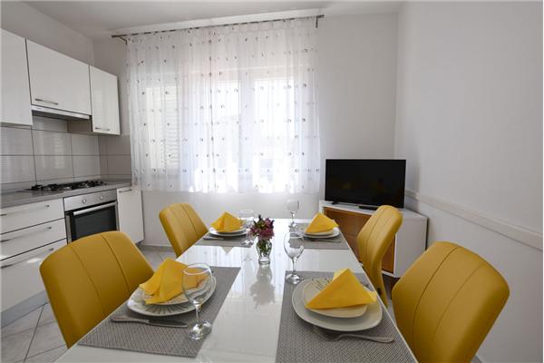 Apartment A2, for 4 persons