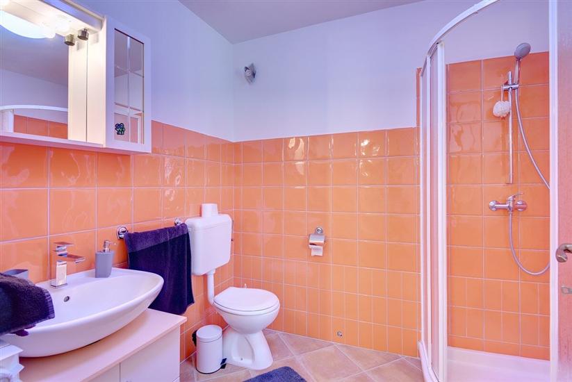 House K1, for 10 persons