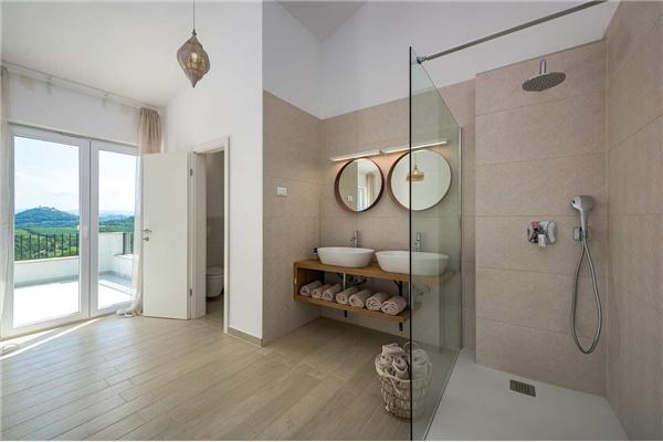 House K1, for 8 persons