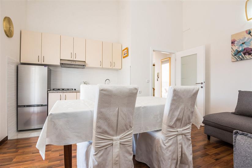 Apartment A6, for 4 persons