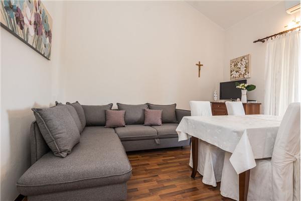 Apartment A6, for 4 persons