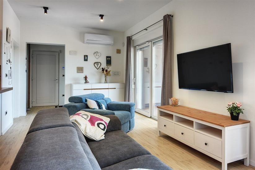 House K1, for 8 persons